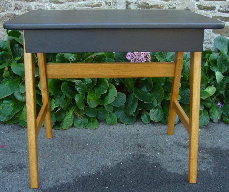 Ref. 592: Bureau scandinave 1 place – Image 3